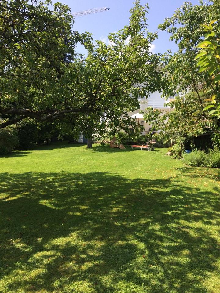 Traumhaftes Landhaus mit idyllischem Garten am Wörthsee – Bild 3