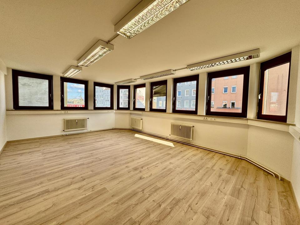 Büro / Praxis / Seminarräume Nürnberg – saniert, 220 m², bei Hbf – provisionsfrei (Eigentümer)