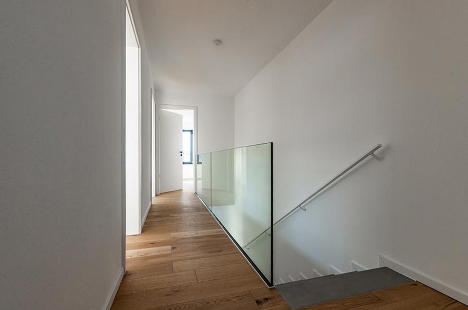 Stilvolle Neubau-Doppelhaushälfte in Gerolfing – Bild 12