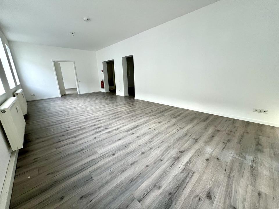 Barrierefreie Praxis-/Gewerbefläche mit 255 m², großer Terrasse, 3 Badezimmern – ab sofort! – Bild 9