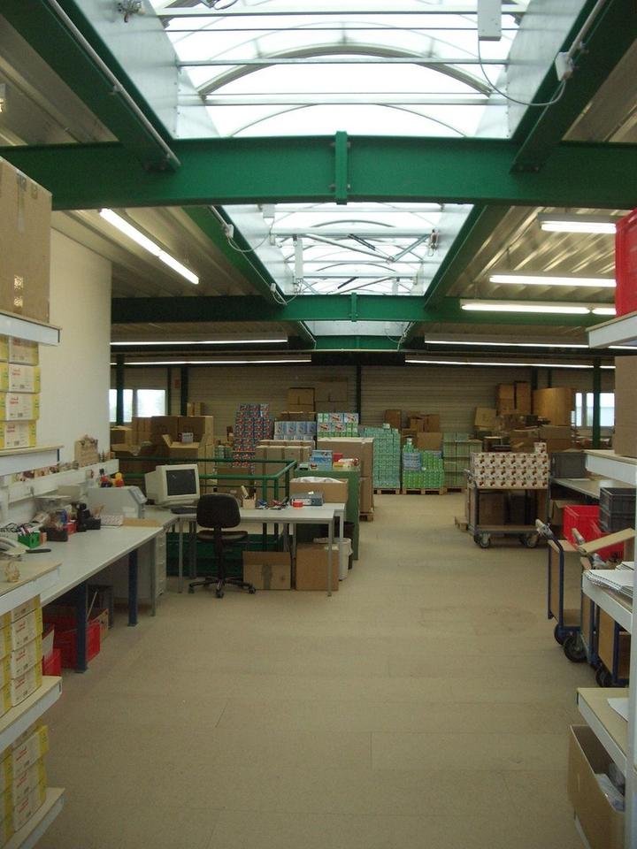 Moderne Lagerhalle, Bj.2004,2000m², 2- geschossig mit Aufzug, Rolltor und Schleuse für Be-Entladung – Bild 26