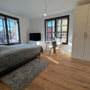 Serviced-Apartment-Businessapartment-Berufspendler: All-In je 25qm (+ 55qm Co-Livingbereich)