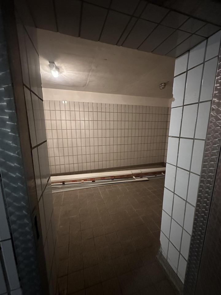 Ehemaliger Supermarkt 758m² Gewerbe für Fitness Freizeit Lager Einzelhandel Vereinsheim Sporthalle – Bild 18