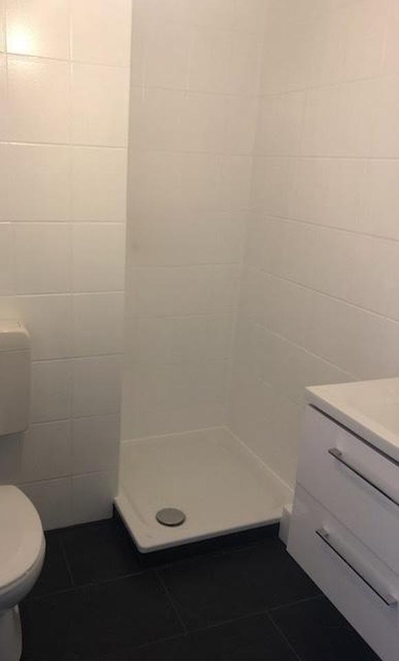 Stilvolle 1-Zimmer-Wohnung mit Einbauküche und Balkon in Unterbilk-Hafen – Bild 5