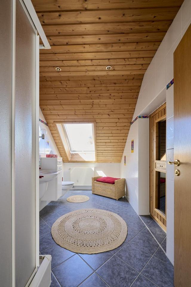 Großzügiges Einfamilienhaus auf traumhaft schönem Grundstück – Bild 10