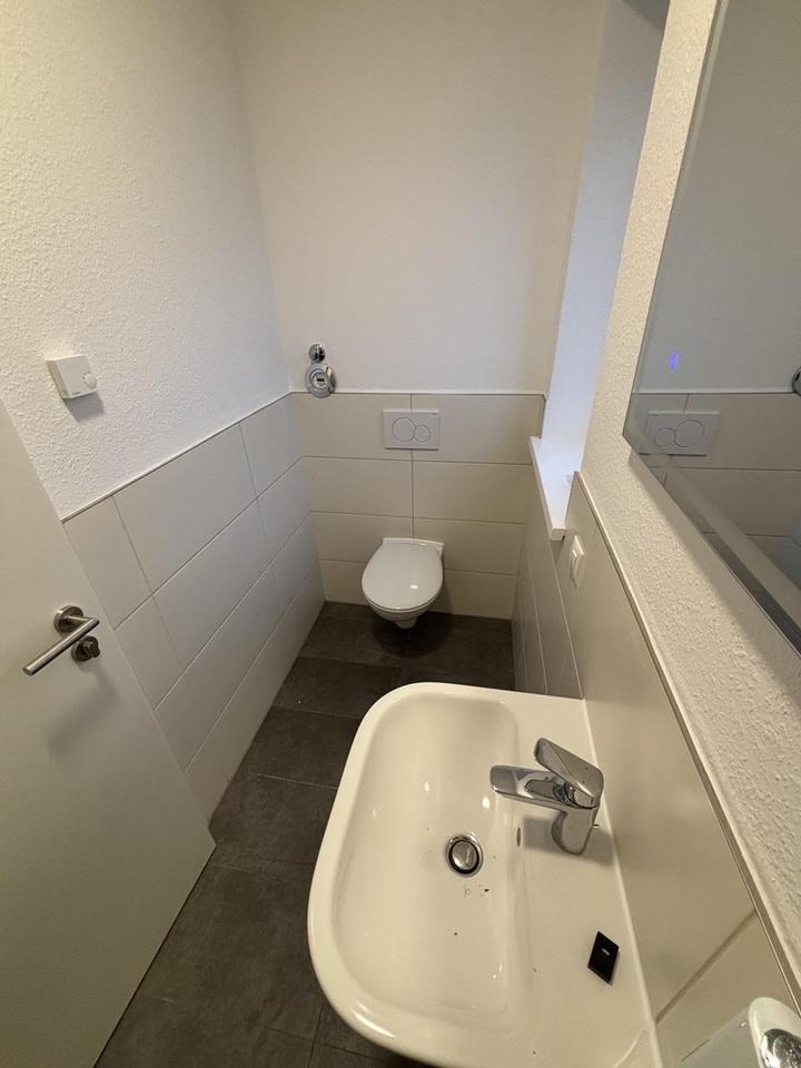 3-Zimmer Dachgeschoss Wohnung in energieeffizientem KFW55 Haus – Bild 12