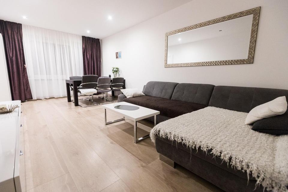 Wohnungspaket mit 2 Kersanierten Wohnungen in Hamburg Wandsbek – Bild 2