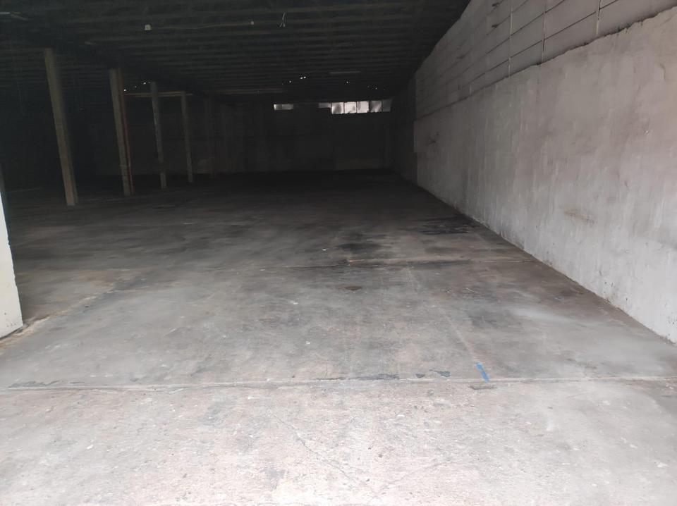 Sanierte Halle | Geschützte Lagerung von Gütern jeder Art – Bild 3