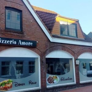 Wohn und Geschäftshaus in direkter Innenstadtlage.