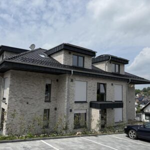 **Modern, Geräumig, Familiär: Das ideale Zuhause für Jedermann !**