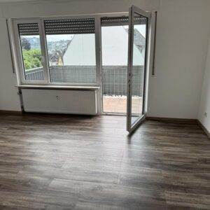 Attraktive helle 4-Zimmer-Wohnung, in sehr guter Lage, in Königstein im Taunus