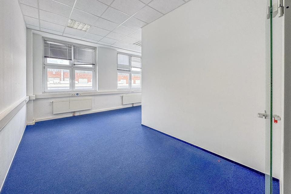 BÜRO – 270 m² – 7 BÜROS – 2 BESPRECHUNGSRÄUME – KÜCHE – LASTENAUFZUG – STELLPLÄTZE – TOP AUFGETEILT! – Bild 4