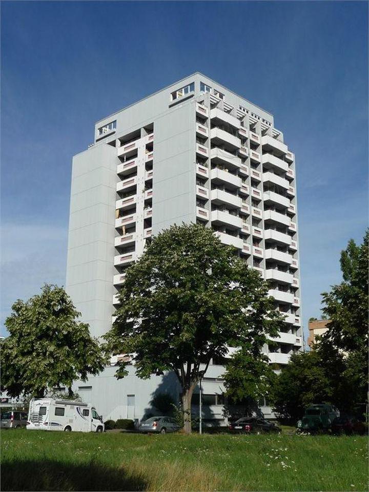 *3,5 Zimmerwohnung in Karlsruhe mit großer 200m² Sonnenterrasse*
