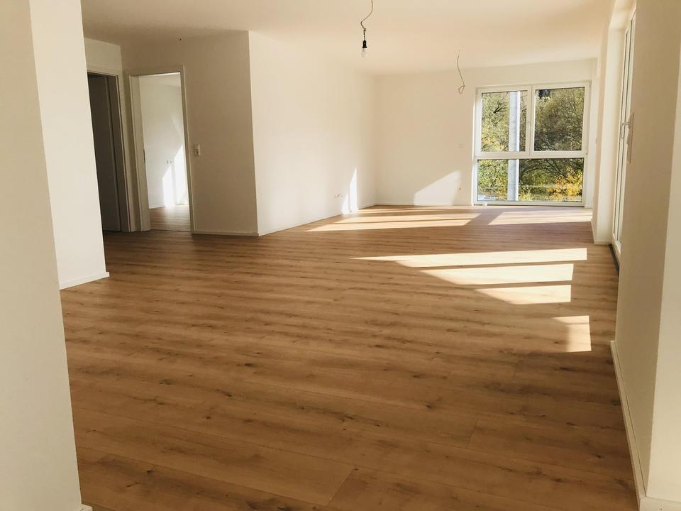 Barrierefreie OG - Wohnung, hell, offen gestaltet, hier fühlt man sich einfach Wohl. – Bild 4