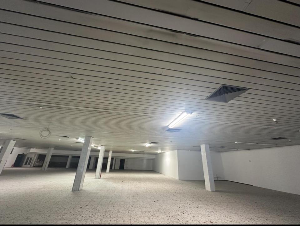 Ehemaliger Supermarkt 758m² Gewerbe für Fitness Freizeit Lager Einzelhandel Vereinsheim Sporthalle – Bild 4