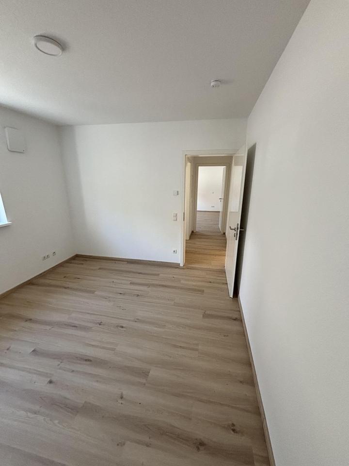 3-Zimmer Dachgeschoss Wohnung in energieeffizientem KFW55 Haus – Bild 18