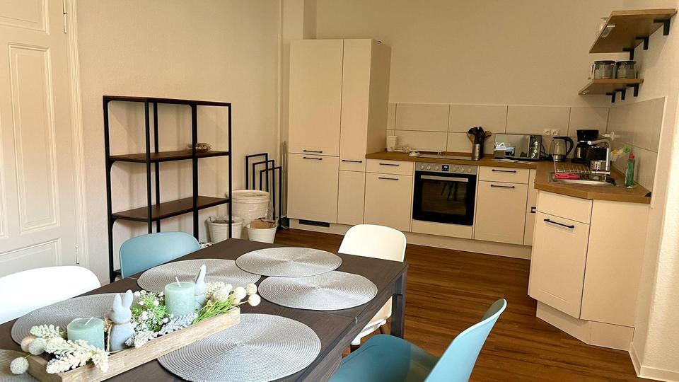 5-Zi-Wohnung für Familien, Zeitarbeiter, WG geeignet in Halle/Saale