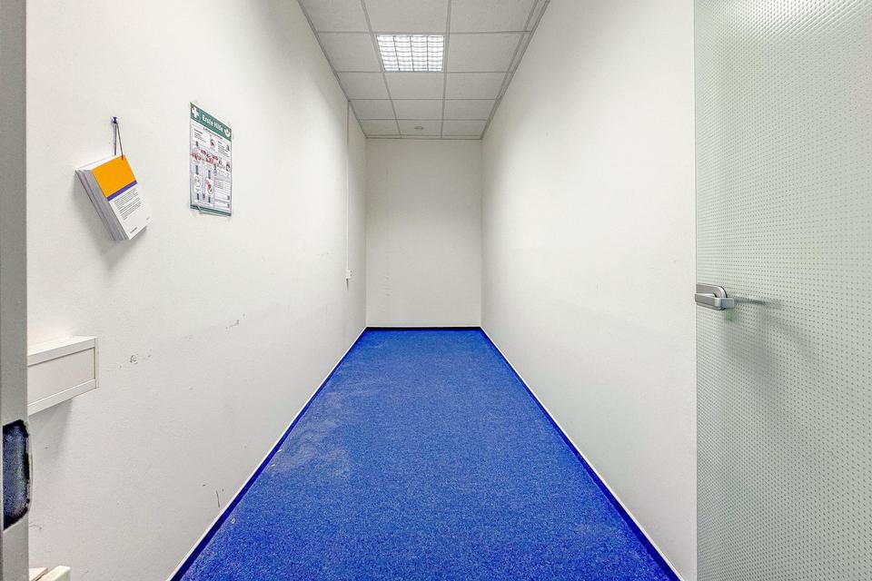 BÜRO – 270 m² – 7 BÜROS – 2 BESPRECHUNGSRÄUME – KÜCHE – LASTENAUFZUG – STELLPLÄTZE – TOP AUFGETEILT! – Bild 12