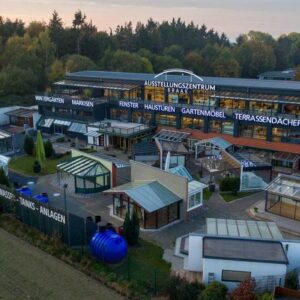 Gewerbefläche im Ausstellungszentrum-Braak - in guter Gesellschaft