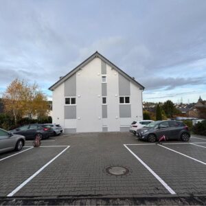 3-Zimmer Dachgeschoss Wohnung in energieeffizientem KFW55 Haus