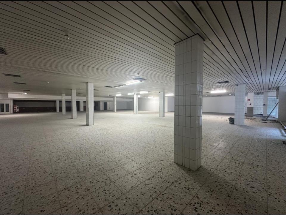 Ehemaliger Supermarkt 758m² Gewerbe für Fitness Freizeit Lager Einzelhandel Vereinsheim Sporthalle – Bild 7