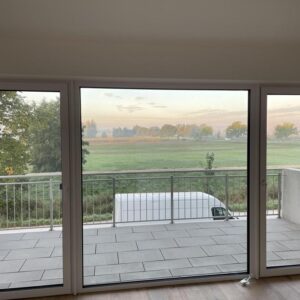 Traumwohnung in Bad Gögging: Neuwertige 4,5 Zimmer mit unverbaubarem Westbalkon!