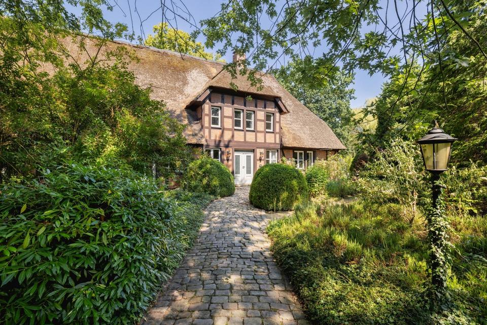 Pferdegestüt und exkl. Anwesen 70 km südöstl. von Hamburg - optional bis 30 ha Zukauf möglich – Bild 8