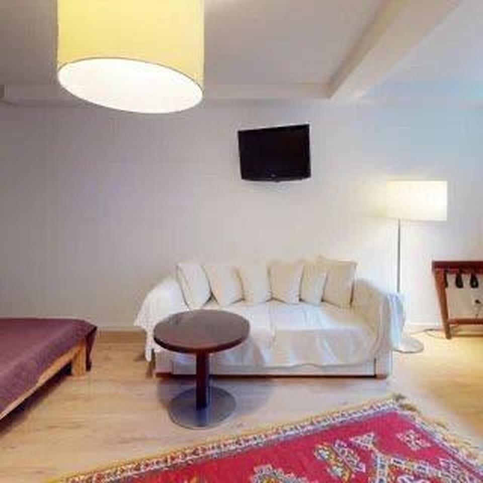 •Stilvoll sanierte Doppelhaushälfte in grüner Frohnauer Wohnlage – Bild 24