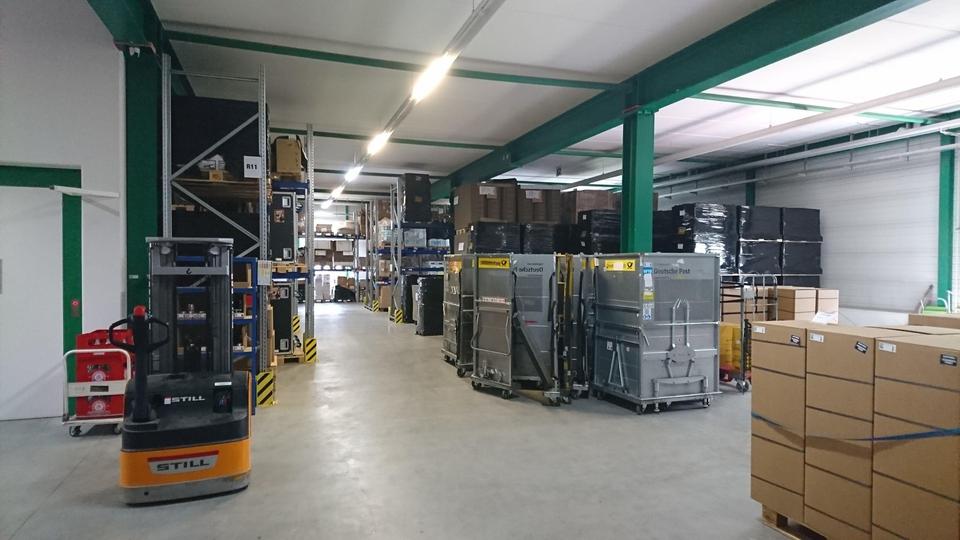 Moderne Lagerhalle, Bj.2004,2000m², 2- geschossig mit Aufzug, Rolltor und Schleuse für Be-Entladung – Bild 14