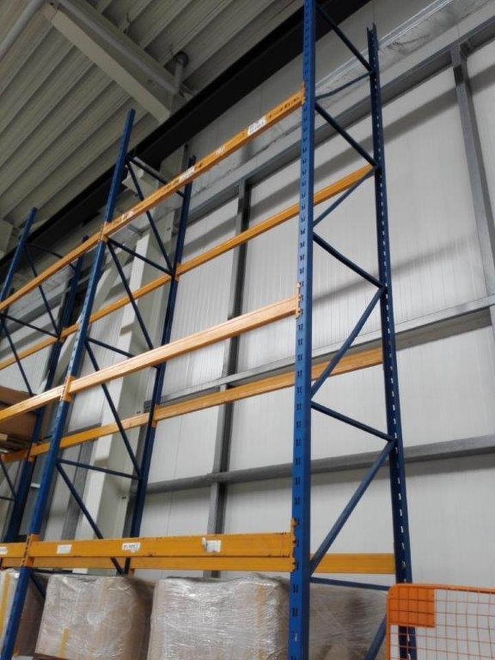 Moderne Praxis / Büros mit Gewerbehalle zu vermieten – Bild 11