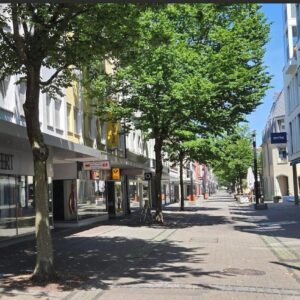 Top‑Lage in Singen: Moderne Gewerbefläche in der Fußgängerzone ab 01.01.2026!