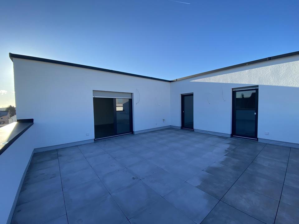 Großzügiges Penthouse mit XXL Dachterrasse & Einbauküche – Bild 12