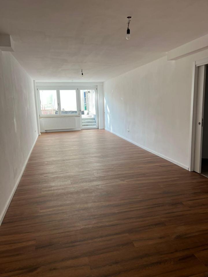 1-Zimmerwohnung mit Terrasse und Einbauküche – Bild 3