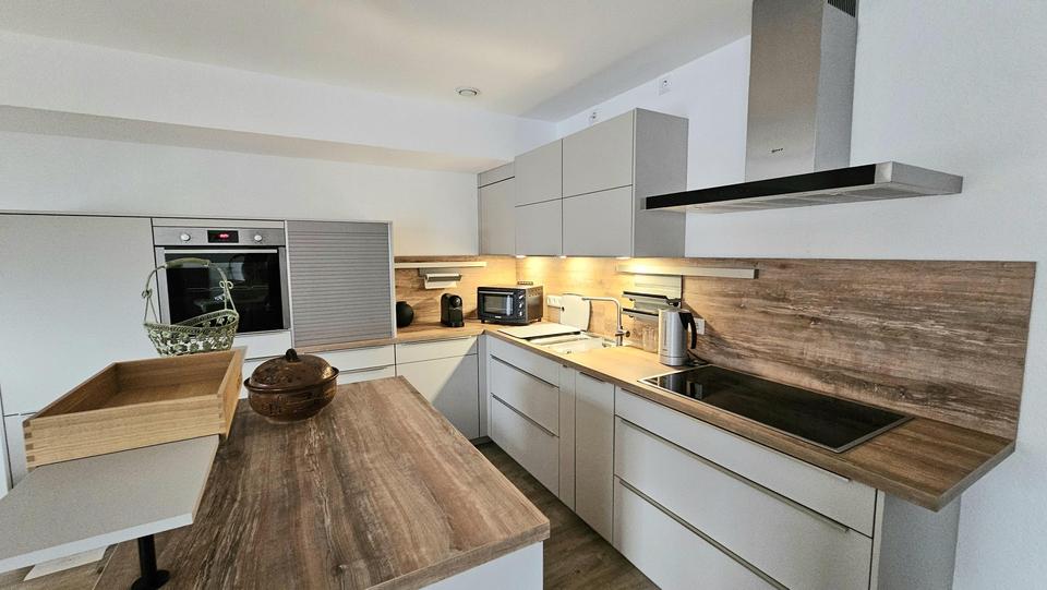 Neuwertige 2-Zimmer Erdgeschosswohnung mit Einbauküche + Garten – Bild 8