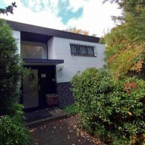 Stilvoller Bungalow (6Zimmer) 157 m² Wohnfläche | Wintergarten | Garage | ruhige Lage