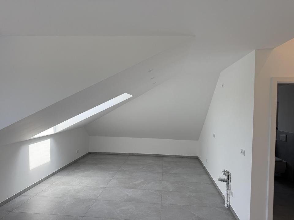 ** Exklusive 3-Zimmer- Dachgeschosswohnung im Herzen von Waldbröl !** – Bild 7