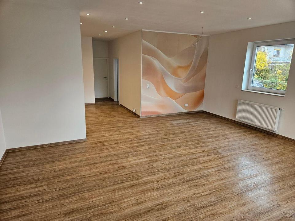Schöne große 3 Zimmer-Wohnung mit Terrasse und Garten – Bild 5
