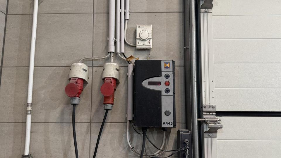 Provisionsfrei Autowerkstatt/ Büro/ Bistroküche/ Baujahr 2020 – Bild 17