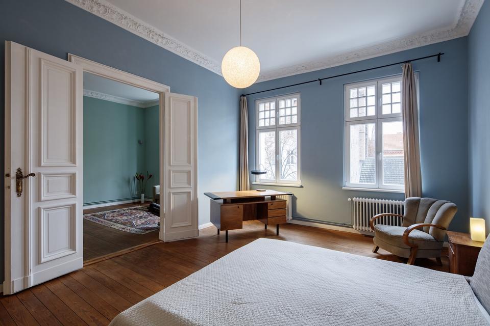 Bezugsfreie sonnige, top-sanierte 3-Zi-Altbauwhg mit Erker beim Lausitzer Platz – Bild 6