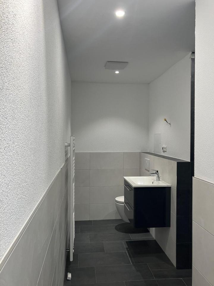 Wohnen und Arbeiten - 2,5 Zi mit großzügigem UG für Ihre Projekte – Bild 3