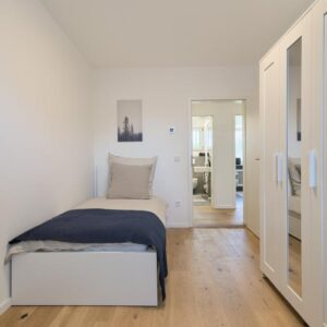 Wir suchen noch 2 Mitbewohner 4er WG in Hadern (U6) - Frisch Saniert!