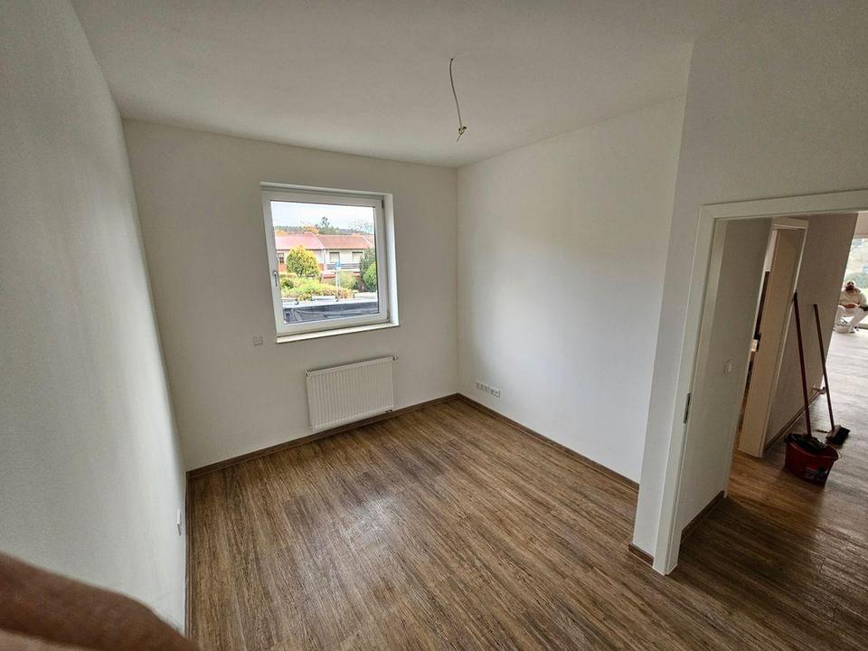 Schöne große 3 Zimmer-Wohnung mit Terrasse und Garten – Bild 8