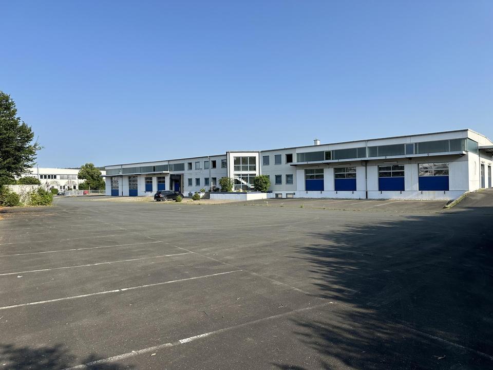 Lager- und Logistikhallen mit hellen Büroräumen ges. 2300m2 + Außenfläche ca. 5000m2 – Bild 2