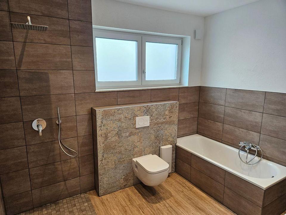 Schöne große 3 Zimmer-Wohnung mit Terrasse und Garten – Bild 2