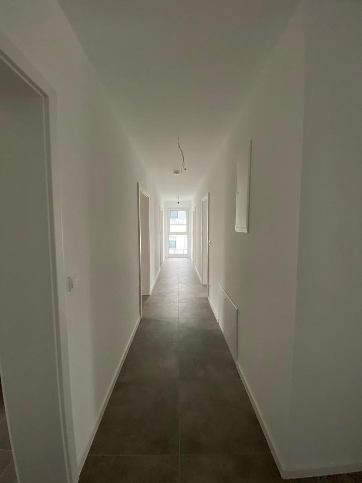 Großzügiges Penthouse mit XXL Dachterrasse & Einbauküche – Bild 6