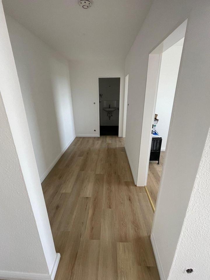 4er WG in einer 4 1/2 Zimmer Wohnung im 6. Stock – Bild 16
