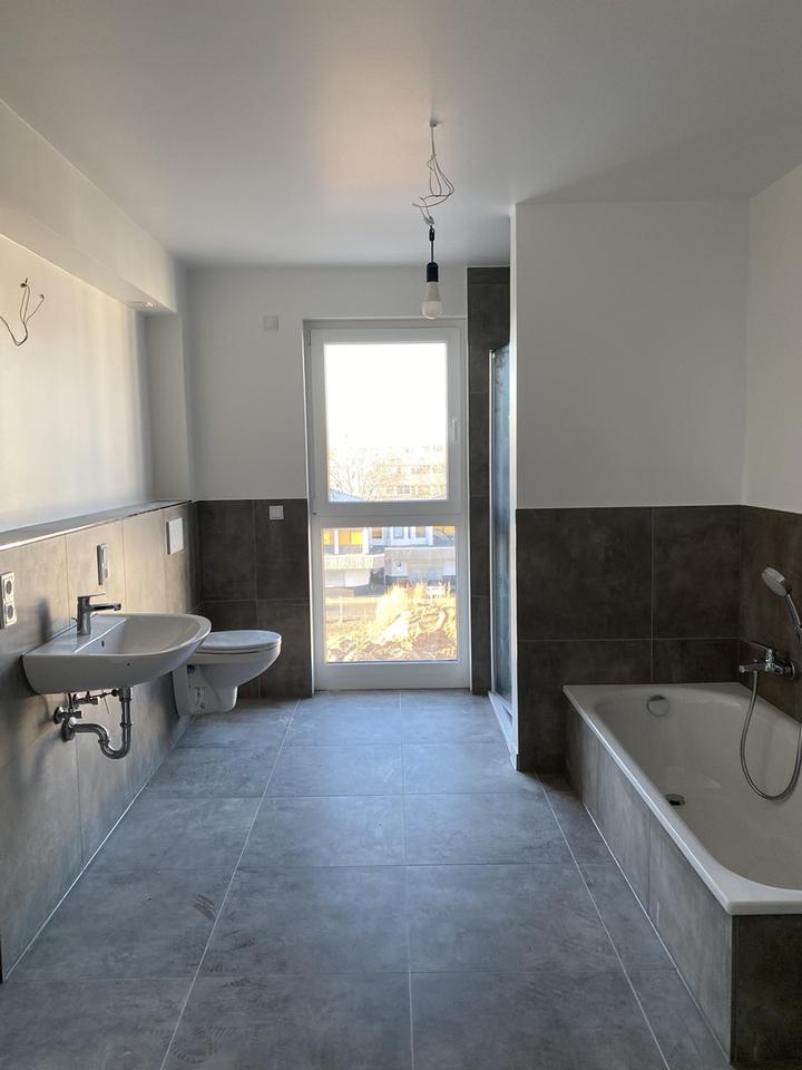 Großzügiges Penthouse mit XXL Dachterrasse & Einbauküche – Bild 4