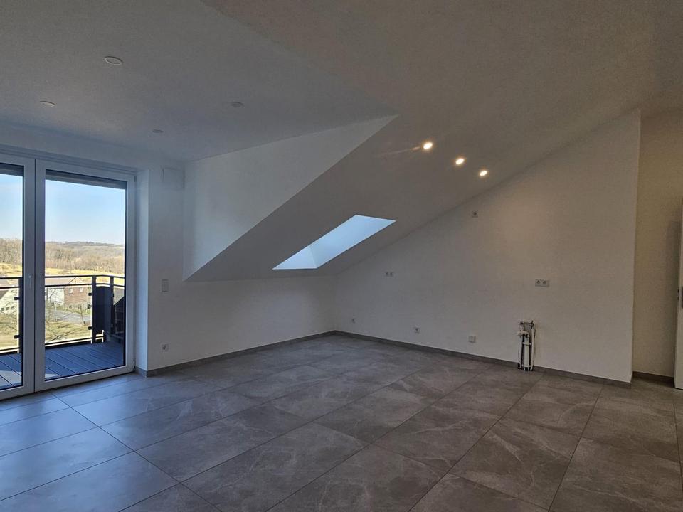 ** Über den Dächern von Waldbröl: Dachgeschosswohnung mit Ausblick!** – Bild 2