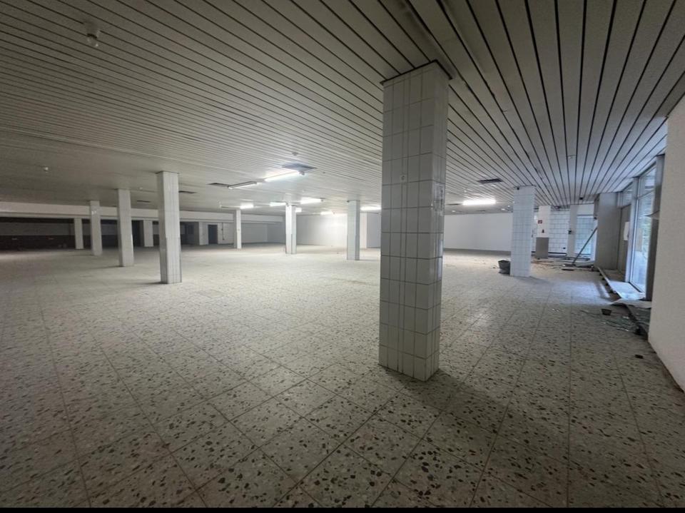 Ehemaliger Supermarkt 758m² Gewerbe für Fitness Freizeit Lager Einzelhandel Vereinsheim Sporthalle – Bild 6