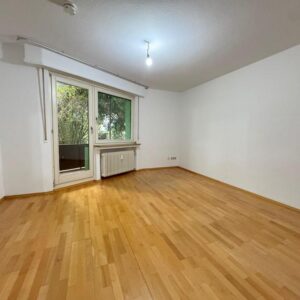 Sehr Geräumige 1 ZKB Wohnung im begehrten Westend